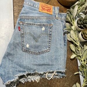 Levi’s 501 high waisted cutoff shorts